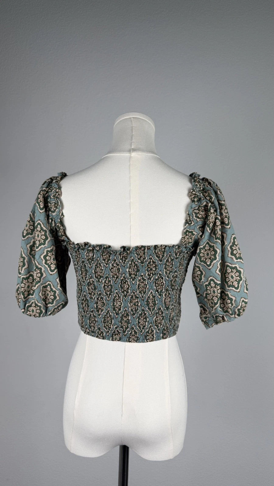 ZARA Women’s Size S Green Floral Print Smocked Crop Top Puff Sleeve Square Neck
