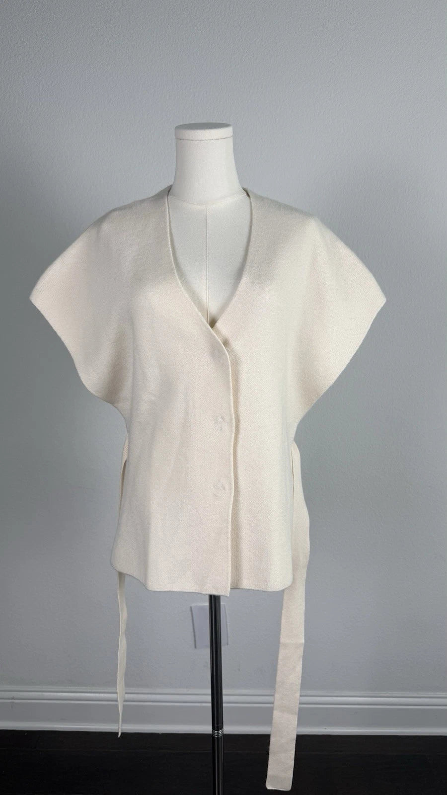 ZARA Women's Ivory Knit V-Neck Belted Button Cardigan Sweater Relaxed Fit L