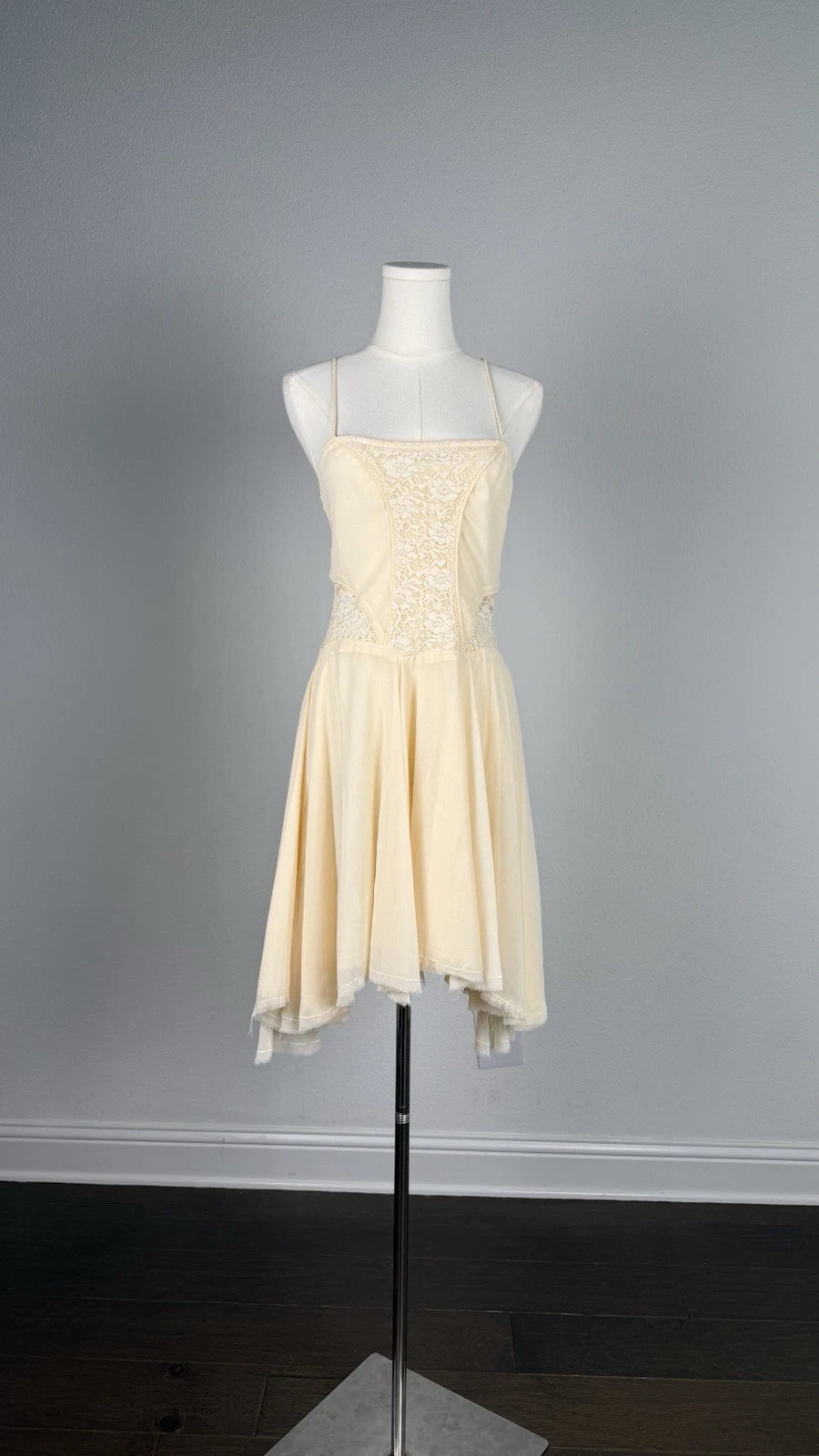 ZARA Women’s Cream Lace Lined Fit & Flare Sweetheart Dress Zip Straps Size S M