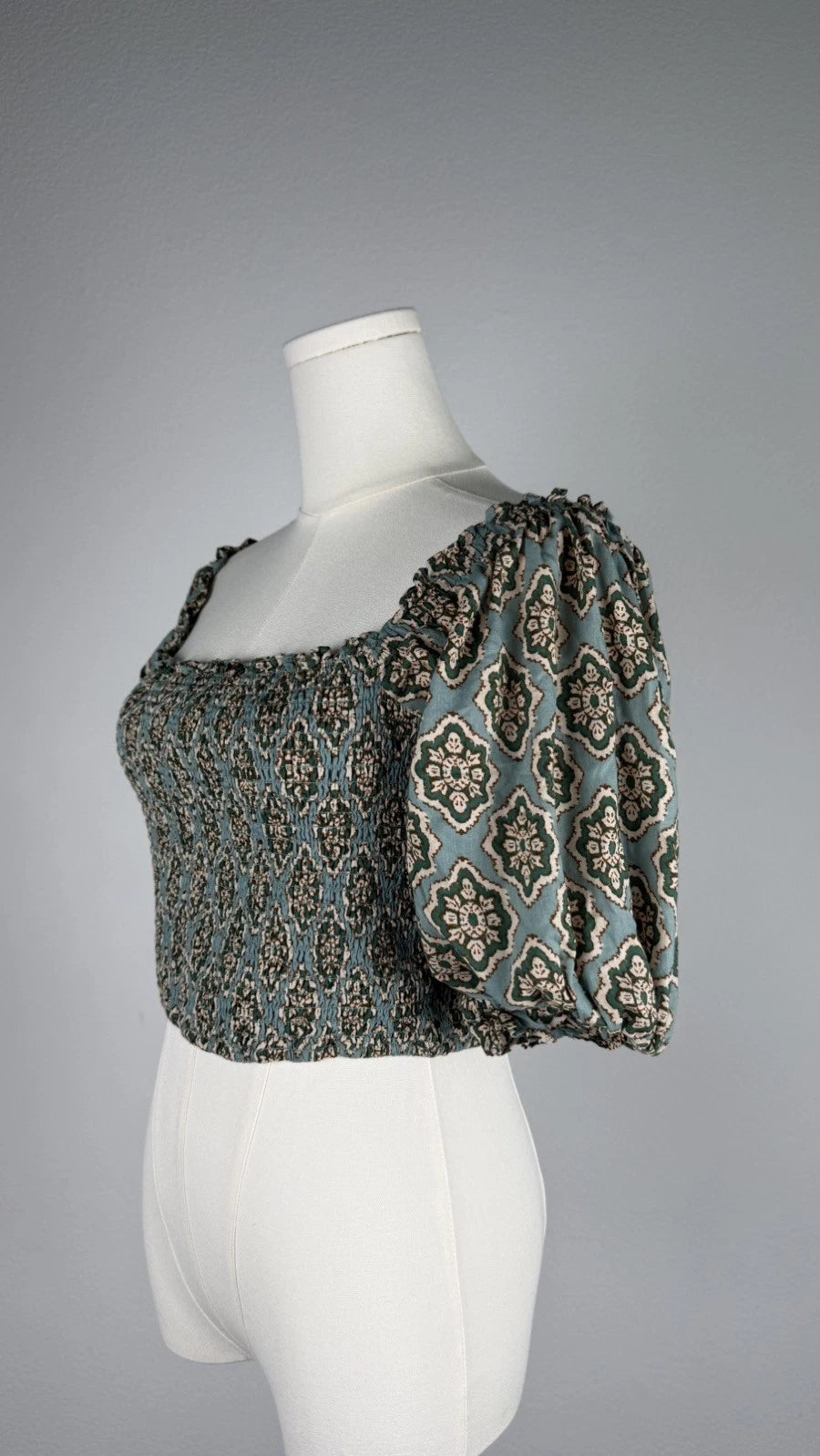 ZARA Women’s Size S Green Floral Print Smocked Crop Top Puff Sleeve Square Neck