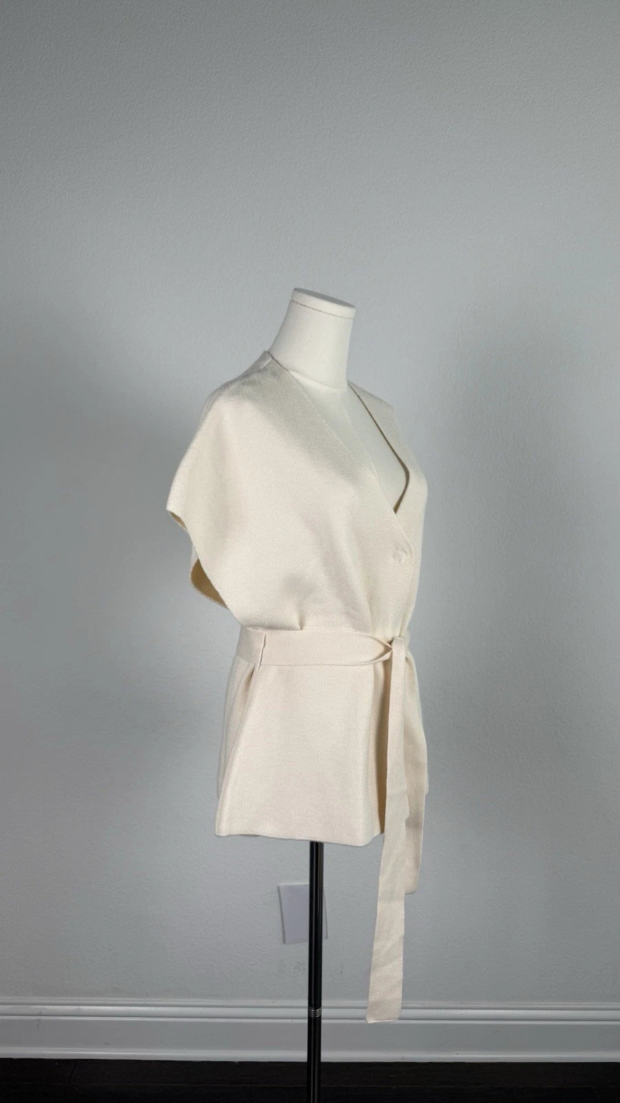 ZARA Women's Ivory Knit V-Neck Belted Button Cardigan Sweater Relaxed Fit L