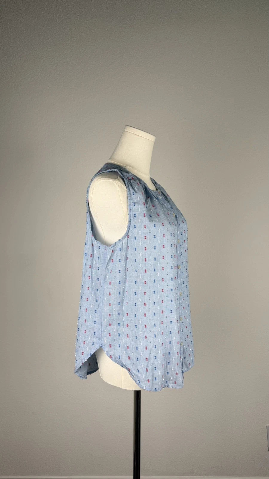 LOFT Women's Sleeveless Blue Button Front Blouse Embroidered Dot Top Size M