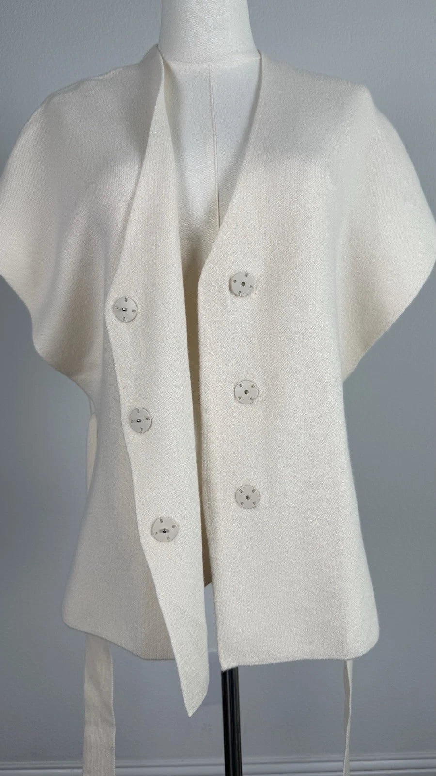 ZARA Women's Ivory Knit V-Neck Belted Button Cardigan Sweater Relaxed Fit L
