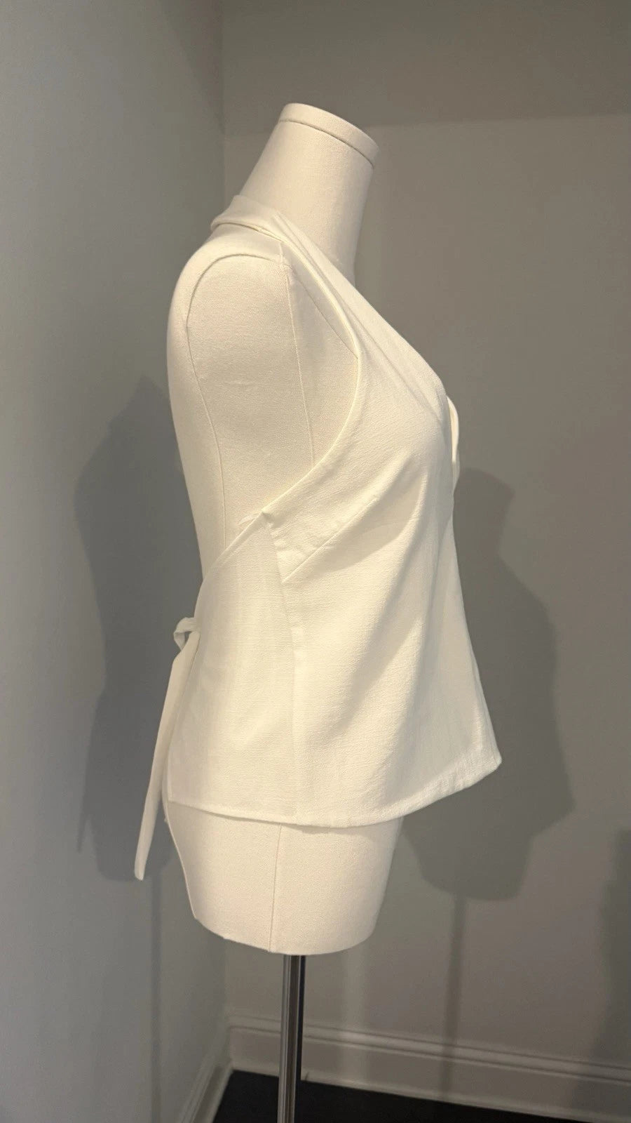 ZARA Women’s Halter Top Size M White Open Back Tie Back NWT 1014/336/250