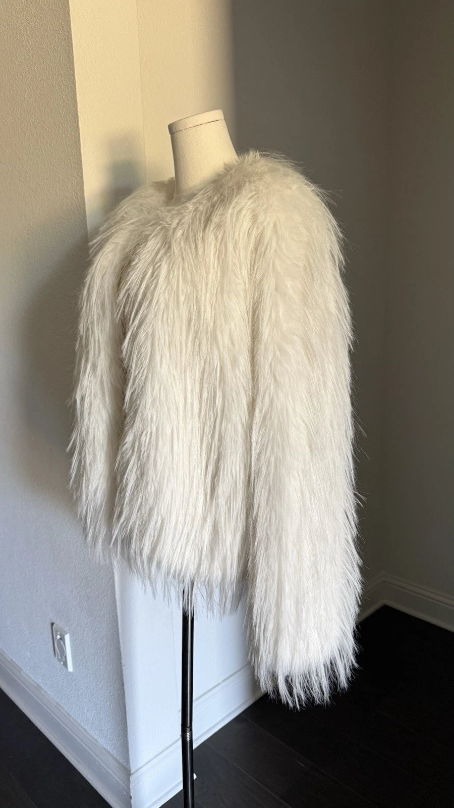 ZARA Faux Fur Jacket Ecru White Size M 3833/240/712 Long Sleeve Coat