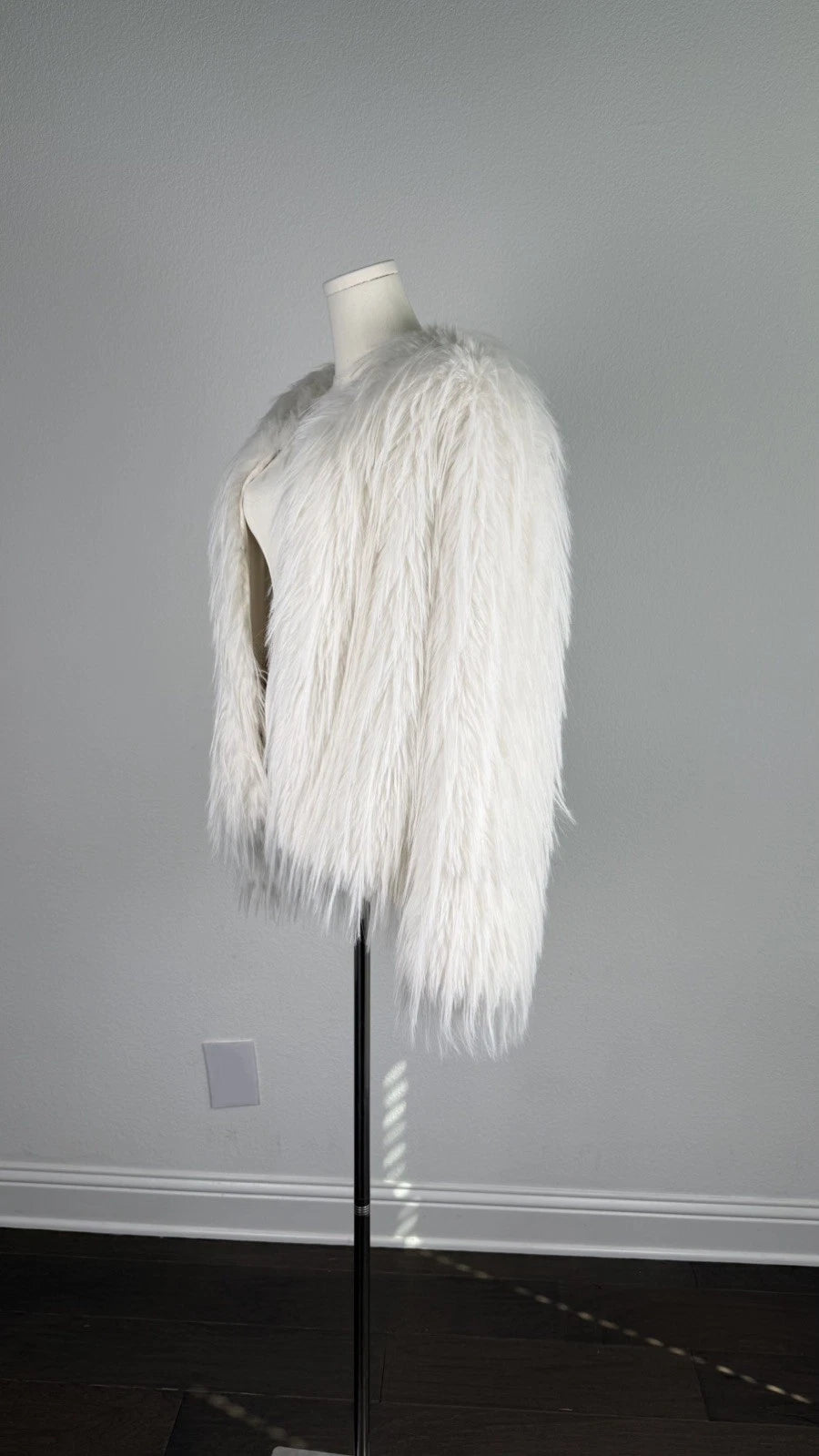 ZARA Faux Fur Jacket Ecru White Size M 3833/240/712 Long Sleeve Coat