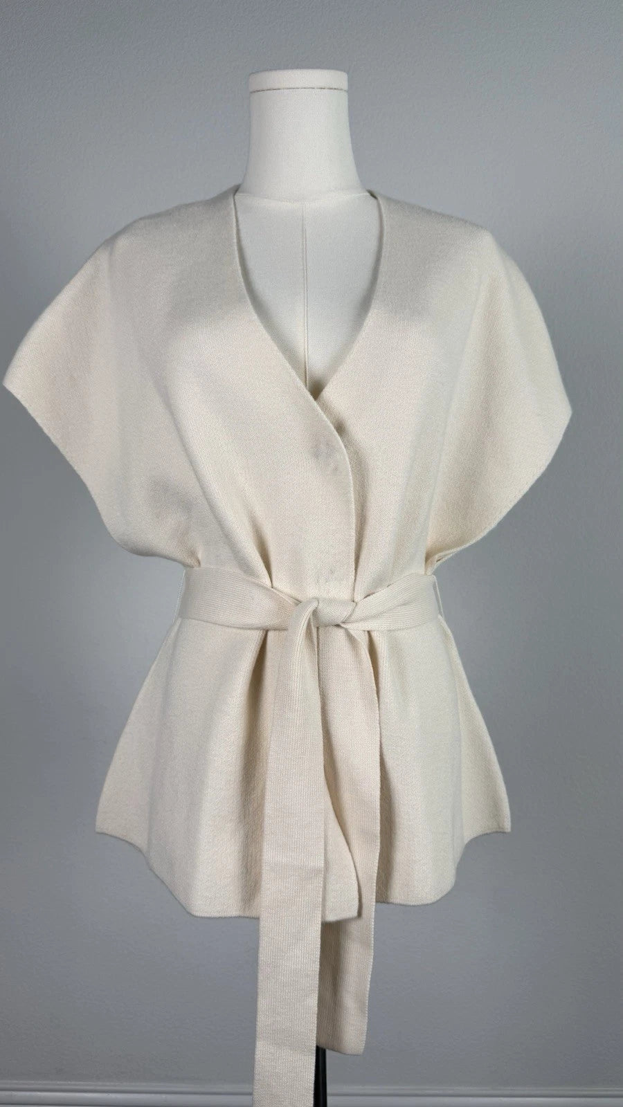 ZARA Women's Ivory Knit V-Neck Belted Button Cardigan Sweater Relaxed Fit L