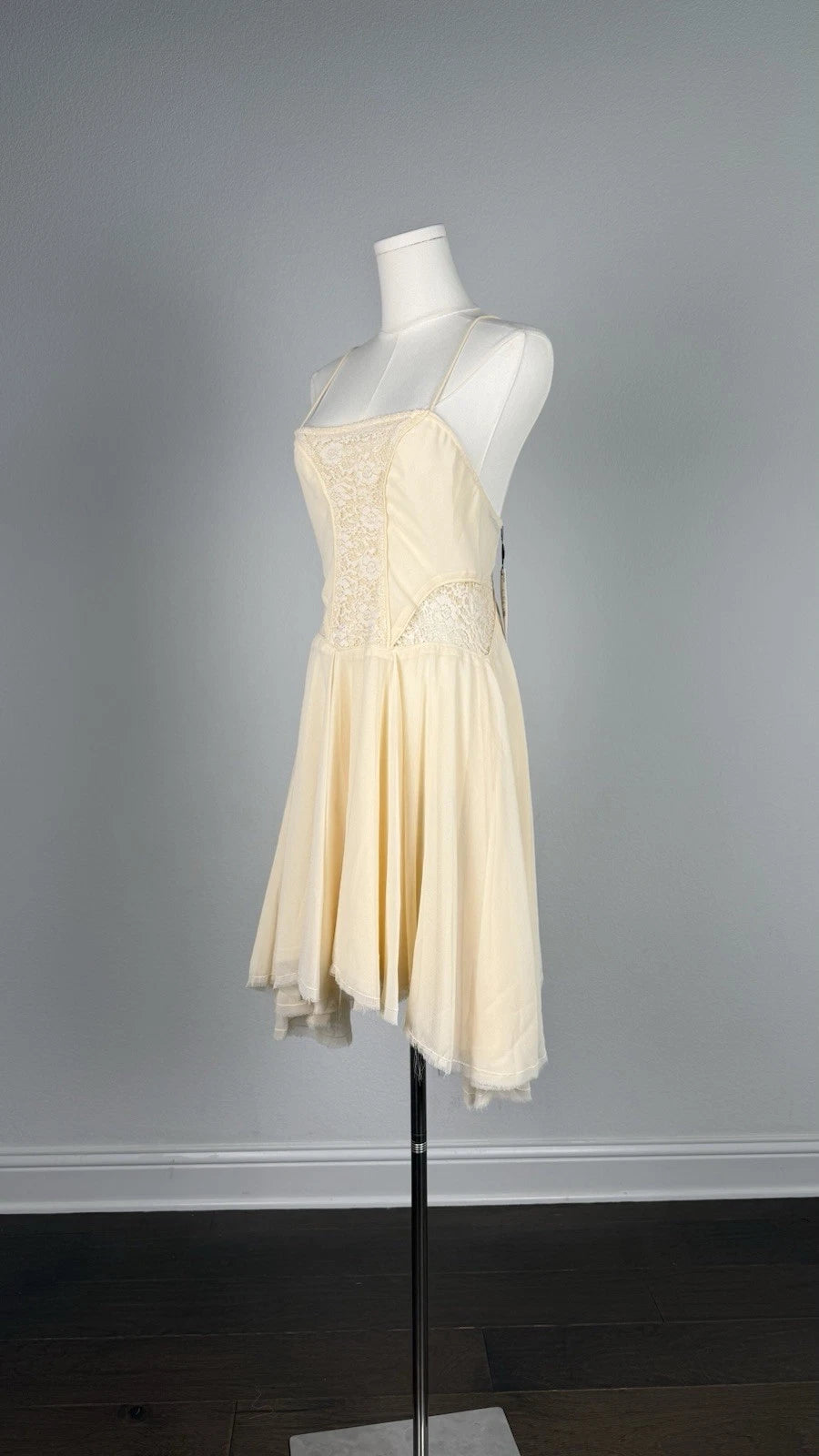 ZARA Women’s Cream Lace Lined Fit & Flare Sweetheart Dress Zip Straps Size S M