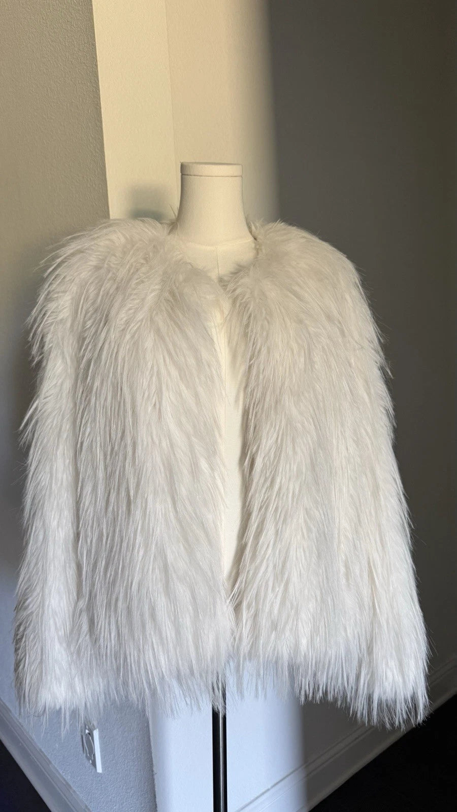 ZARA Faux Fur Jacket Ecru White Size M 3833/240/712 Long Sleeve Coat